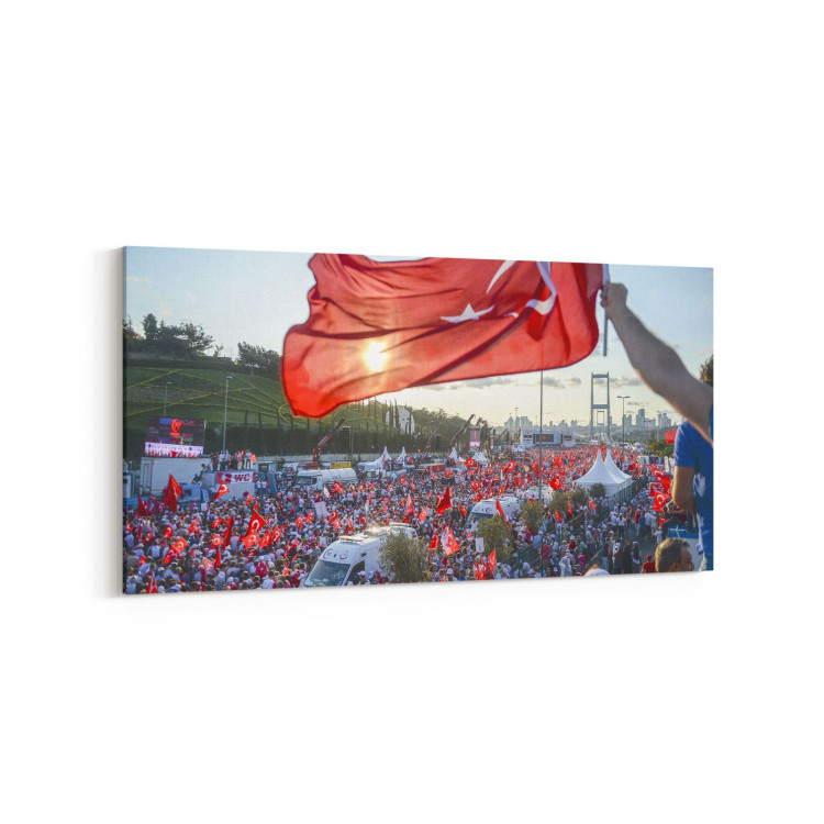 17579YD Türk Bayrağı Görseli Yatay Dar Kanvas Tablo